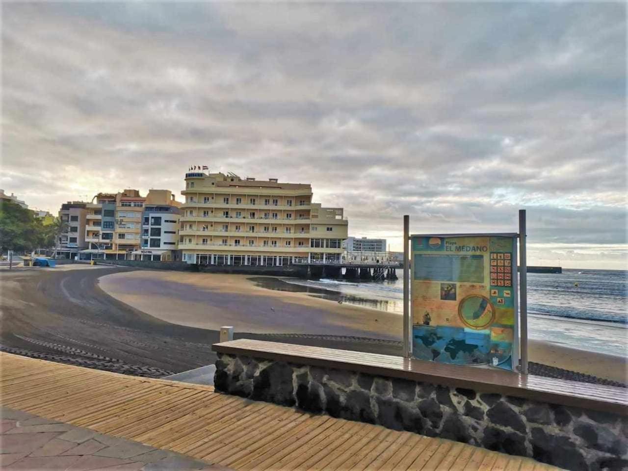 Apartamento Rentenerife Sand & Sea El Medano Bagian luar foto
